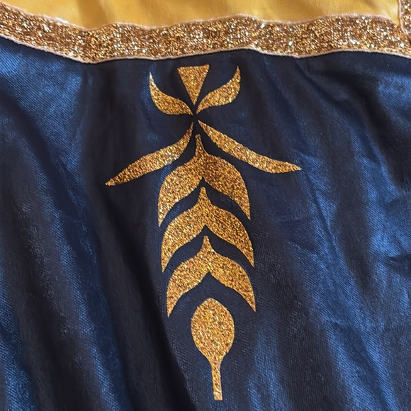 Disney Frozen 2 Anna Travel Dress Costume with Boots NEW WITHOUT TAGS - Picture 2 of 16